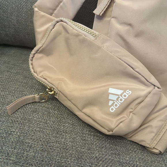 adidas Essentials Sling Crossbody Bag- Magic Beige/Off-white - Picture 8 of 11
